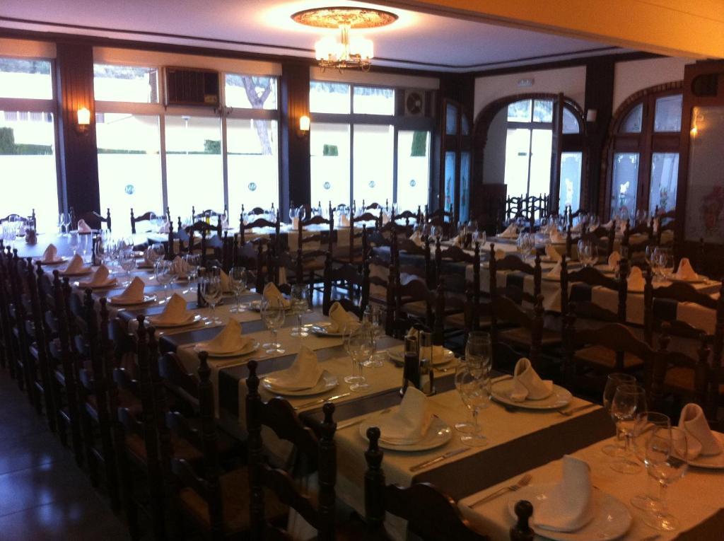 Hostal Sant Marcal Amer Екстер'єр фото